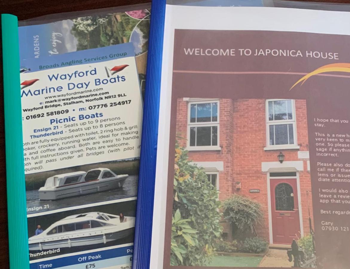 Smart & Comfortable 3-Bedroom Victorian House スタラム エクステリア 写真